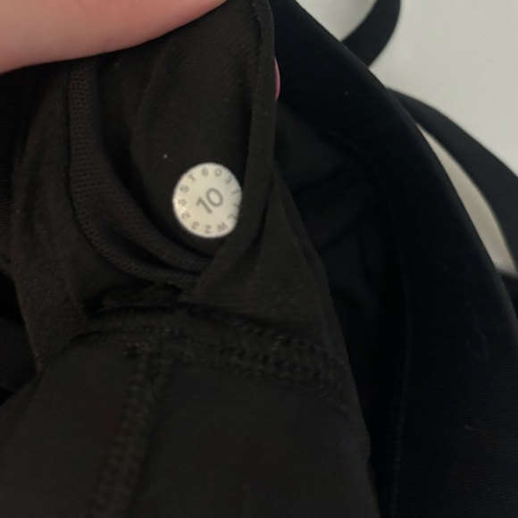 lululemon Energy Bra - Picture 3 of 3